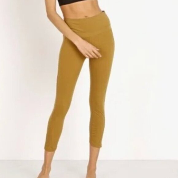 Varley Corbett Leggings 7/8 Length Mesh Cutout Gold Stretch Size Medium Women's - Picture 1 of 12